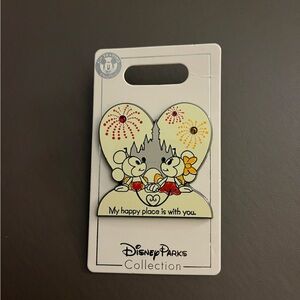 Disney World pin, Mickey and Minnie Valentines Day, brand new with tag